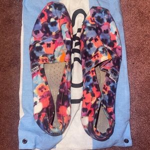 Flower Print Toms
